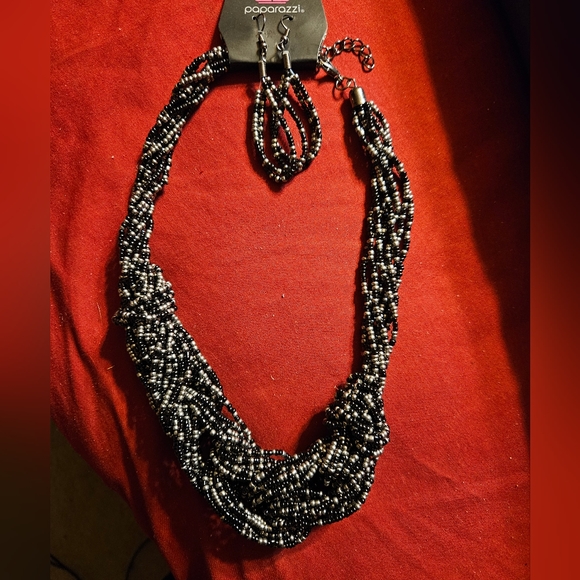 Ladies New 3 piece micro beaded jewelry set - Picture 2 of 6